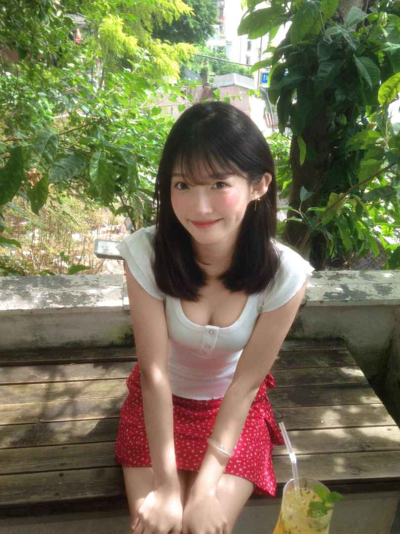 Helen O. Singapore companion Sembawang North
