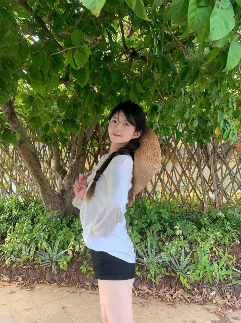 Wendy L. Singapore companion Pasir Ris East